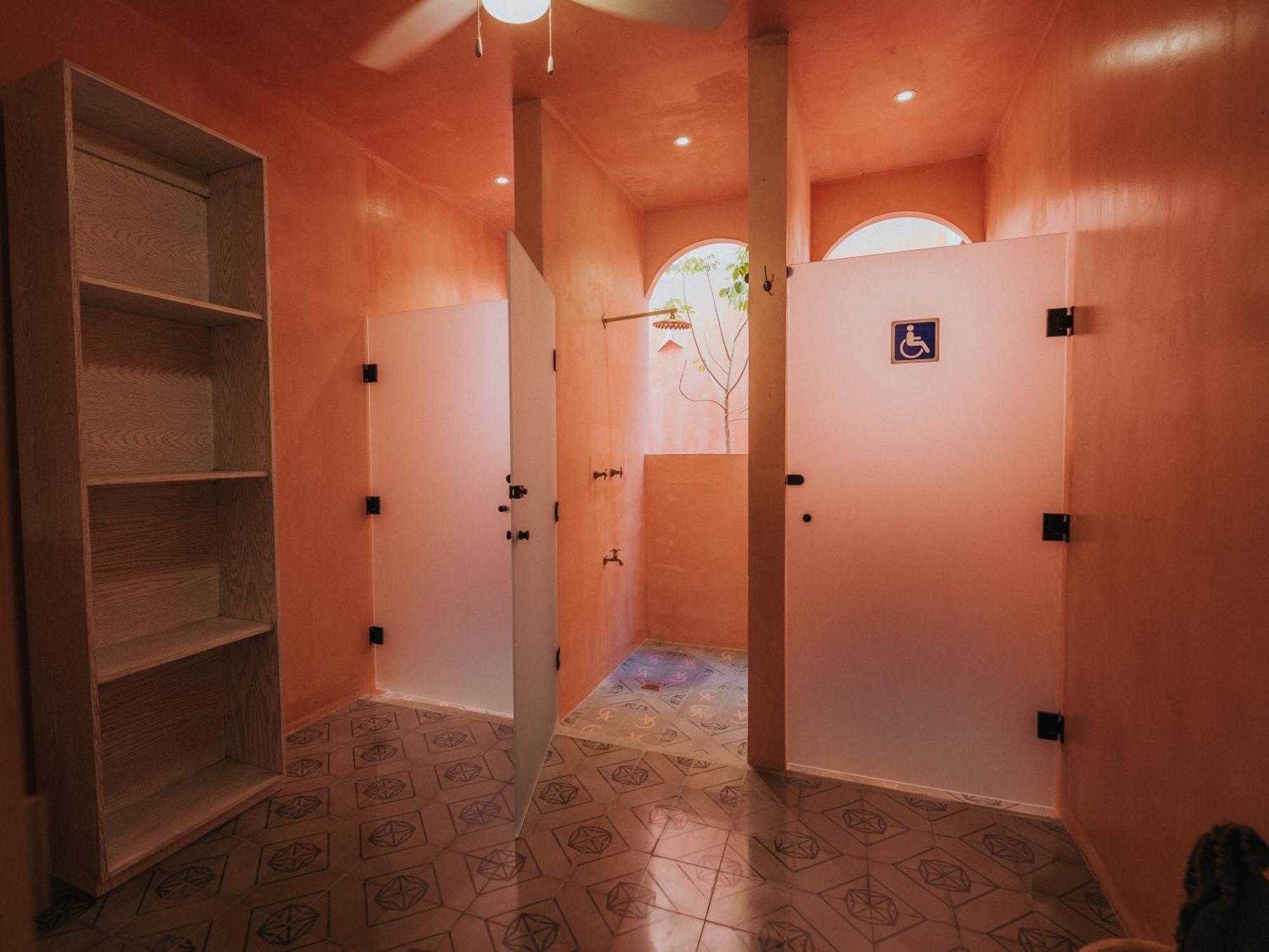 Casa Amate 61 Boutique Hostel Мерида Екстериор снимка